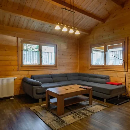 Waldsiedlung - Haus 12 *